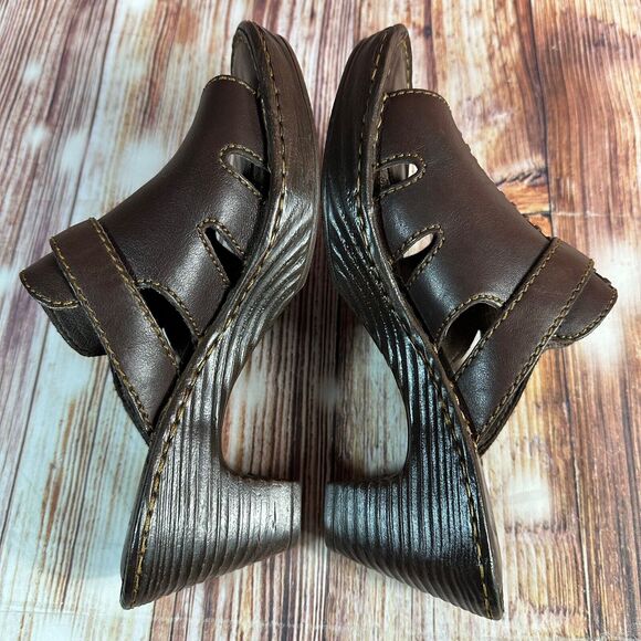 Born Womens Sz 8 Brown Leather Open Toe Slip On Shoes Block Heel Sandals Buckle - Picture 6 of 10